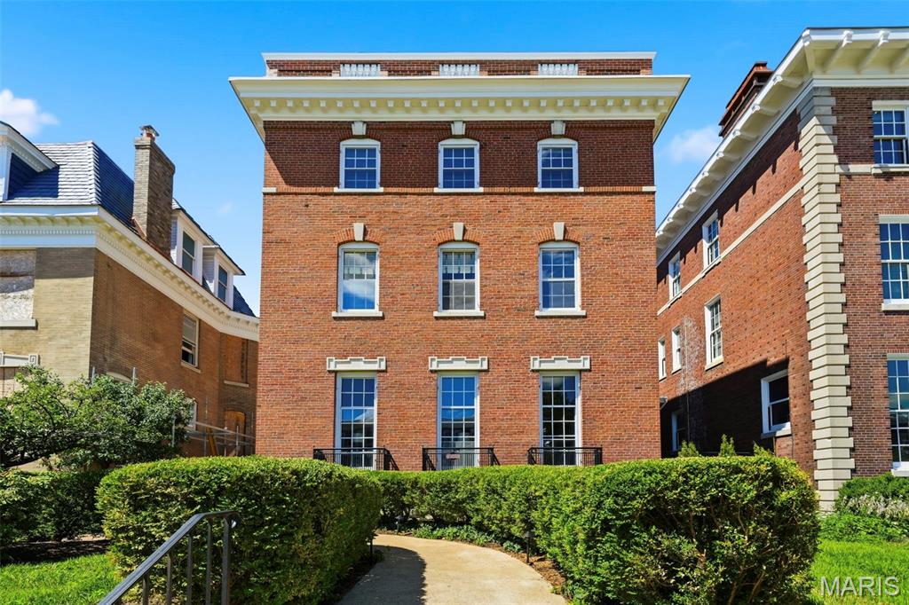 Photo of 5257 Westminster Place St Louis MO 63108
