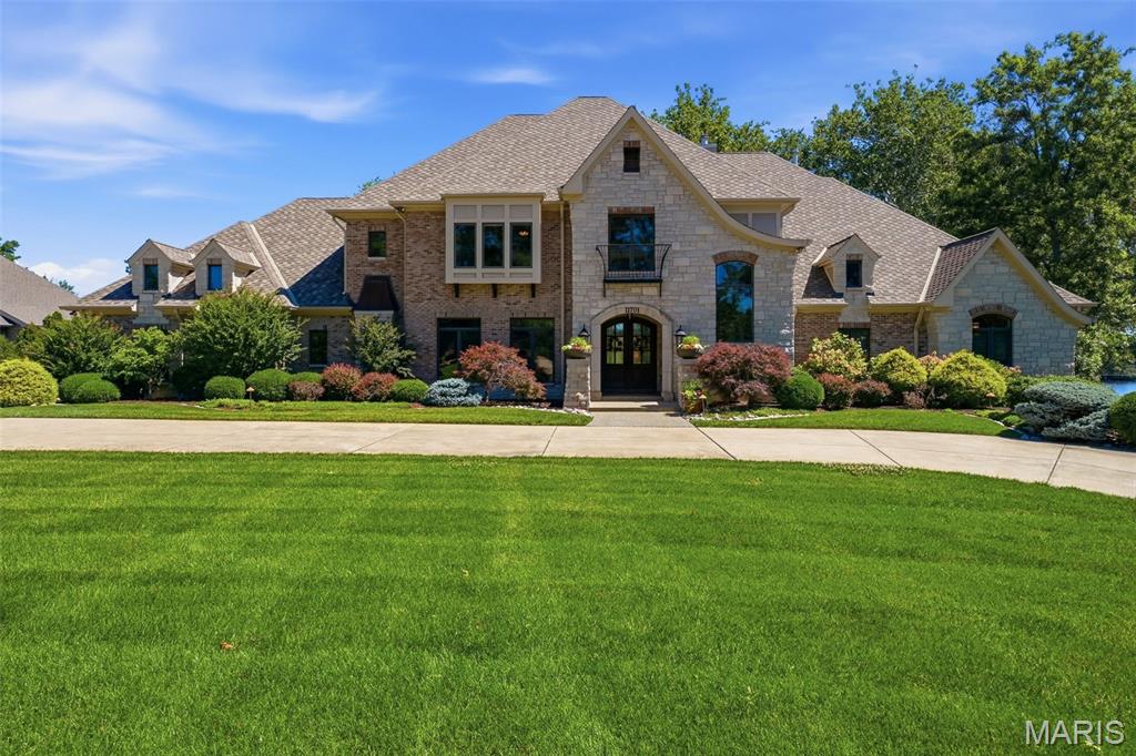 Photo of 11701 Lakeshore Drive Creve Coeur MO 63141