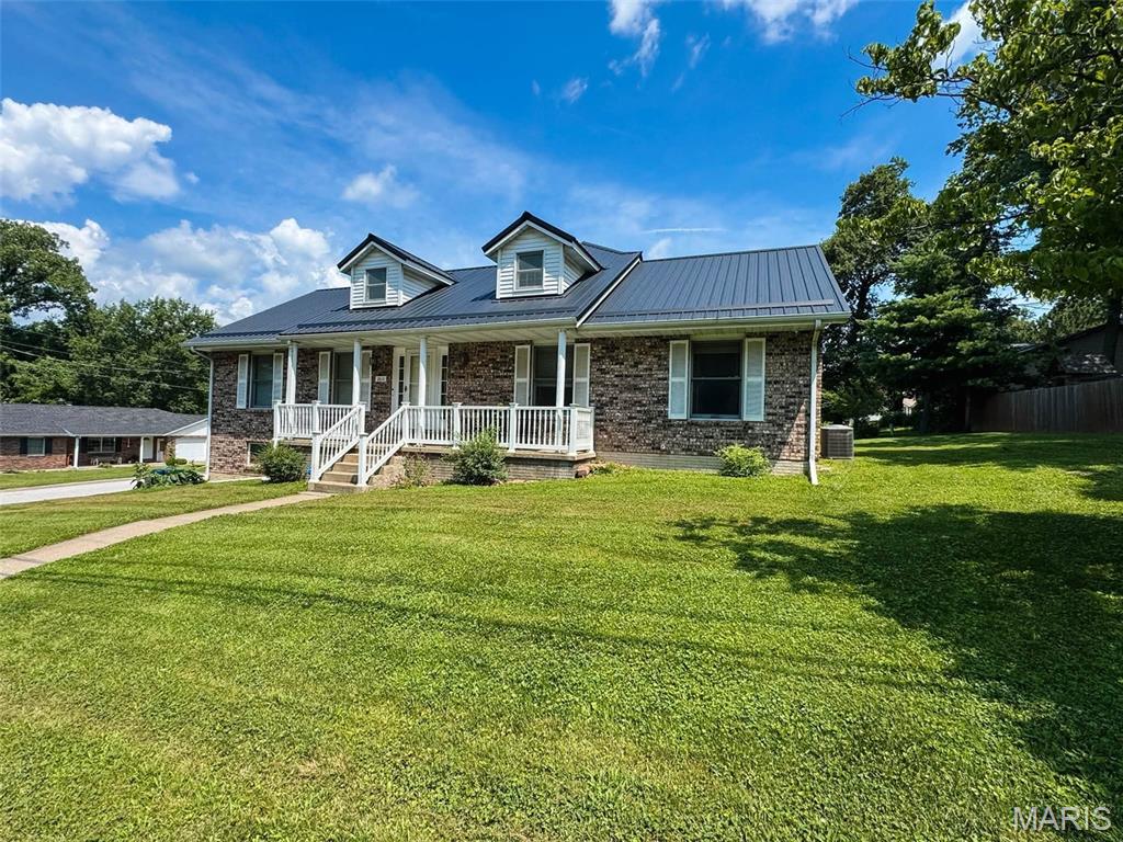 Photo of 2610 Marsh Avenue Hannibal MO 63401