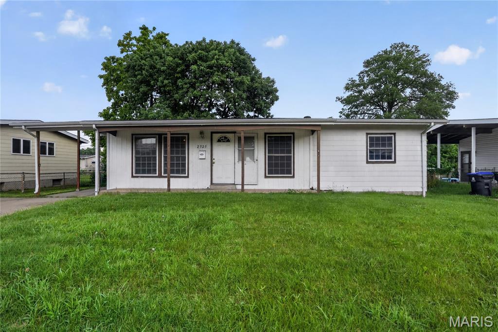 Photo of 2325 Patterson Road Florissant MO 63031