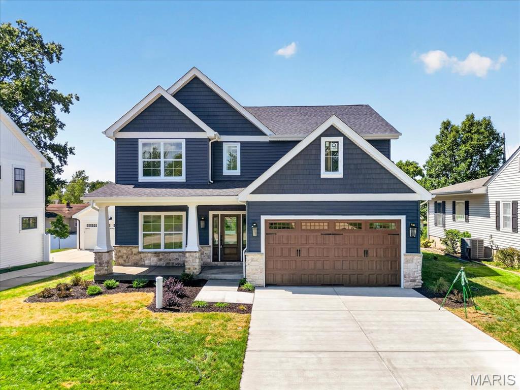 Photo of 923 Poinsetta Lane Kirkwood MO 63122