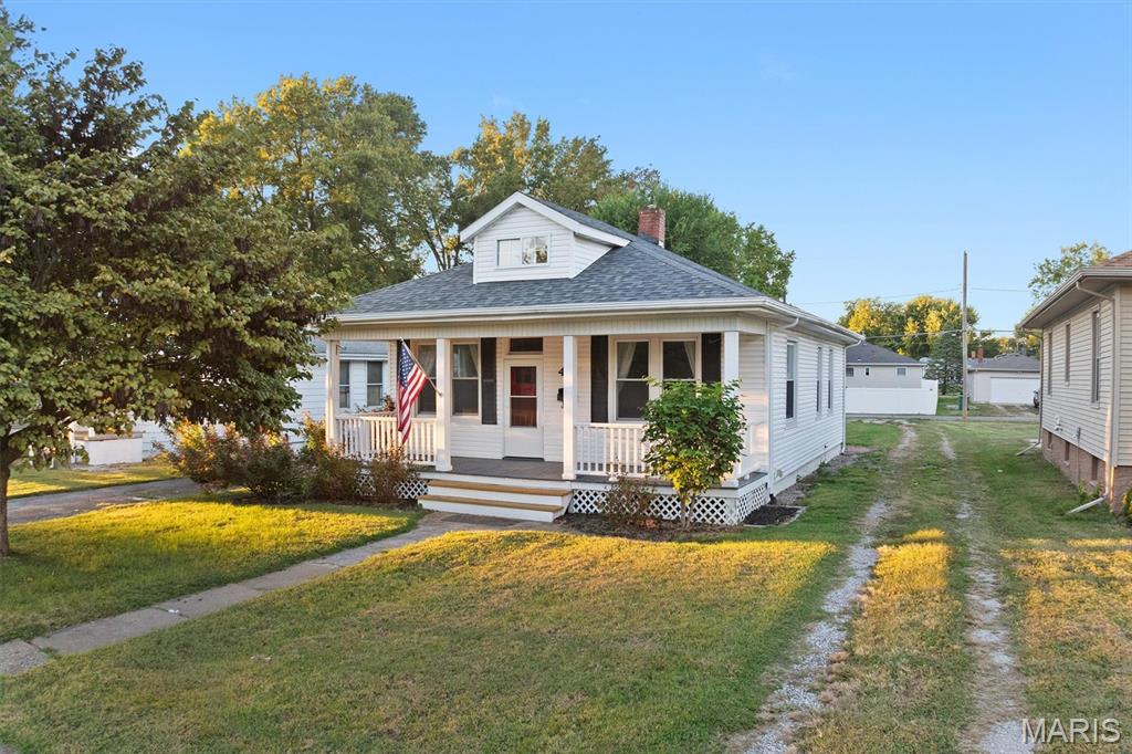 Photo of 418 E Adams Street O'Fallon IL 62269