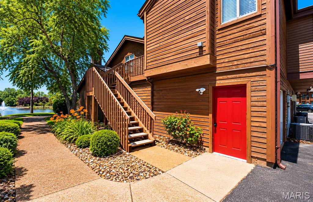 Photo of 704 Hemingway Lane #E Weldon Spring MO 63304