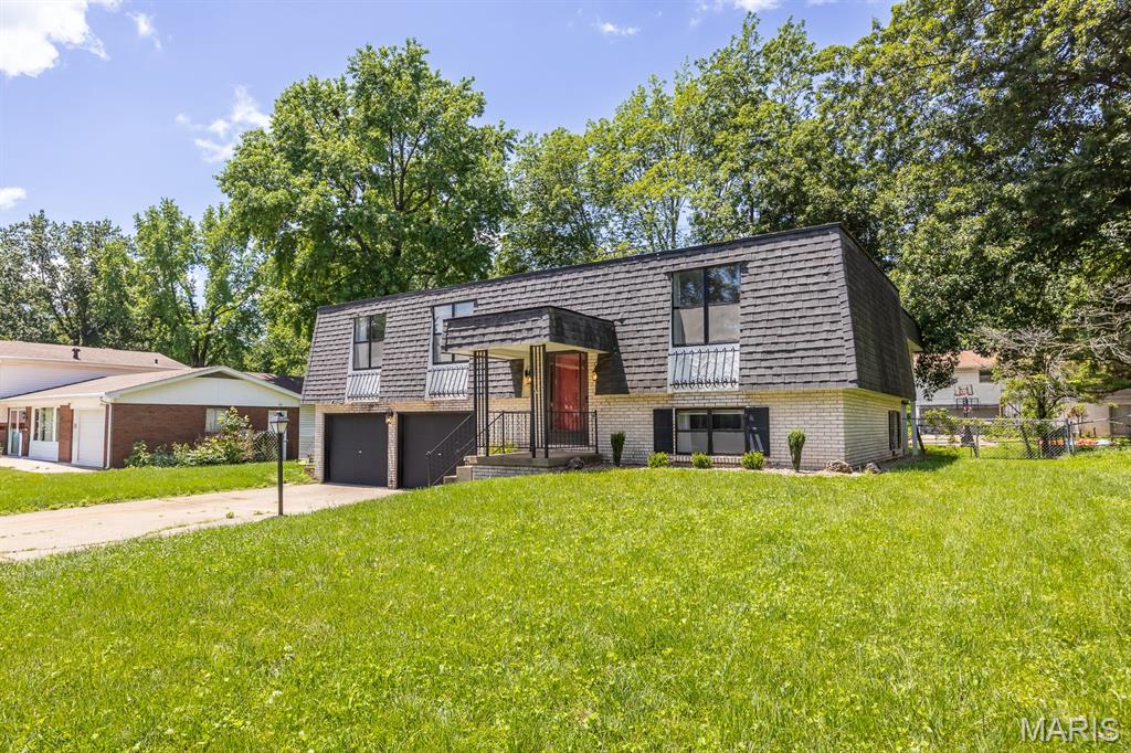 Photo of 109 San Mateo Drive Belleville IL 62221