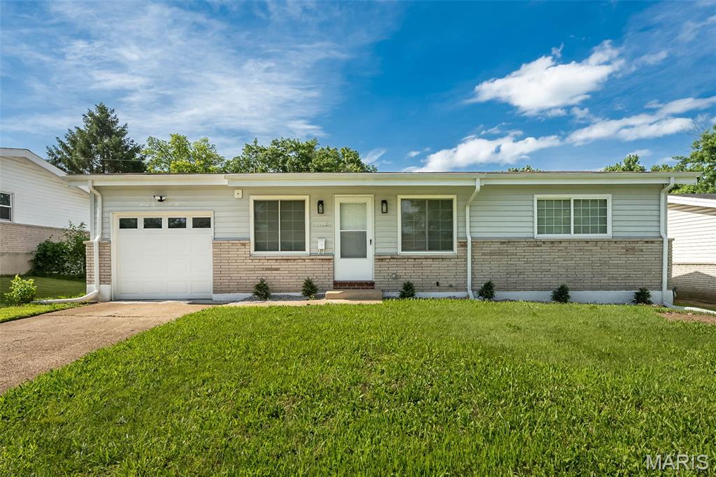 Photo of 2252 Luxmore Drive St Louis MO 63136