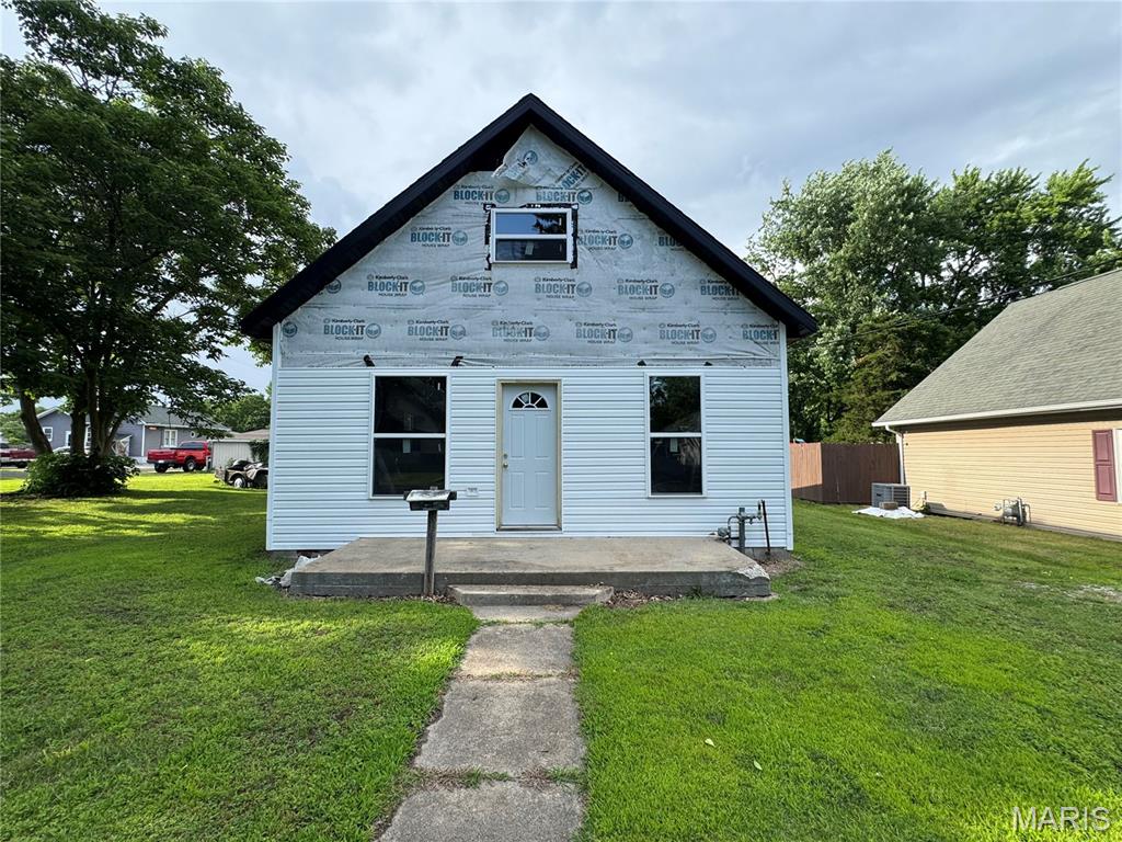 Photo of 603 E Chestnut Street Gillespie IL 62033