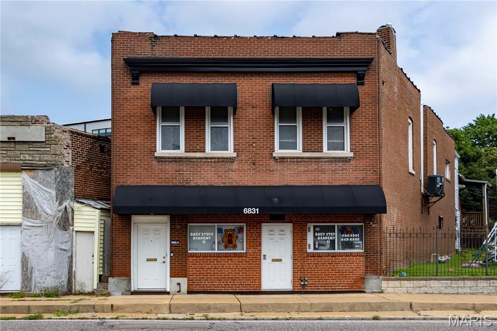 Photo of 6831 Manchester Avenue St Louis MO 63143