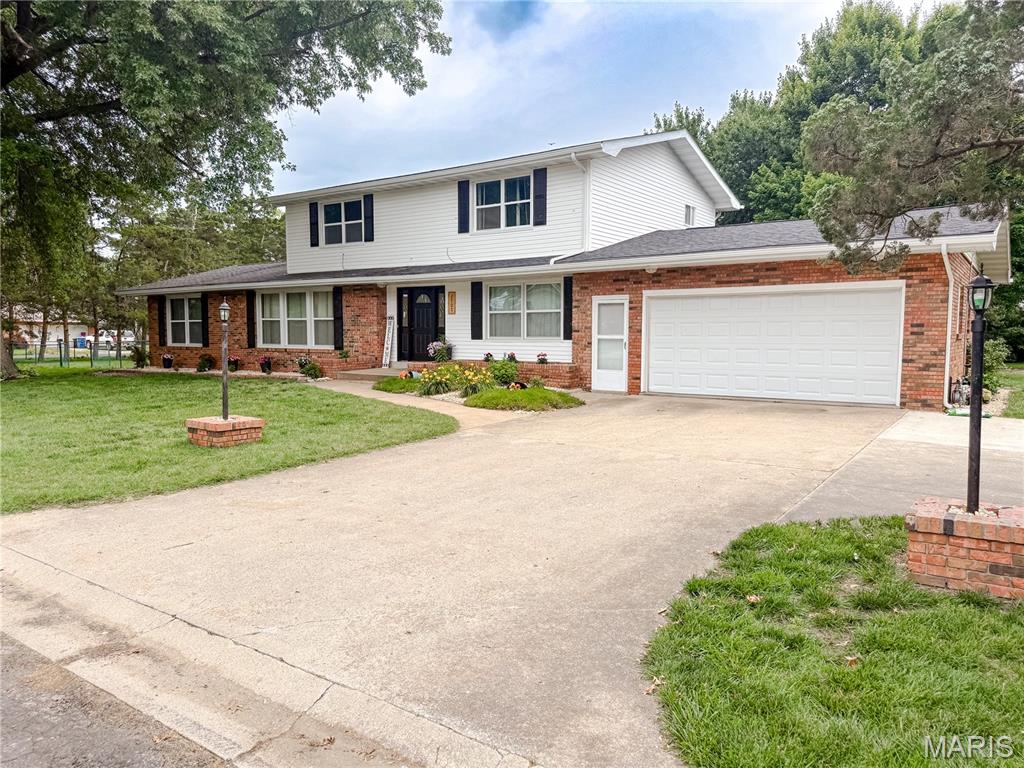 Photo of 2707 Lemon Street Road Highland IL 62249