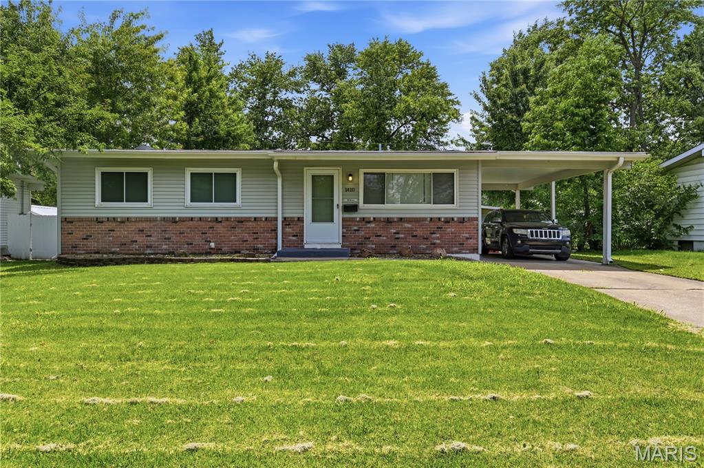 Photo of 1410 Estes Drive Florissant MO 63031