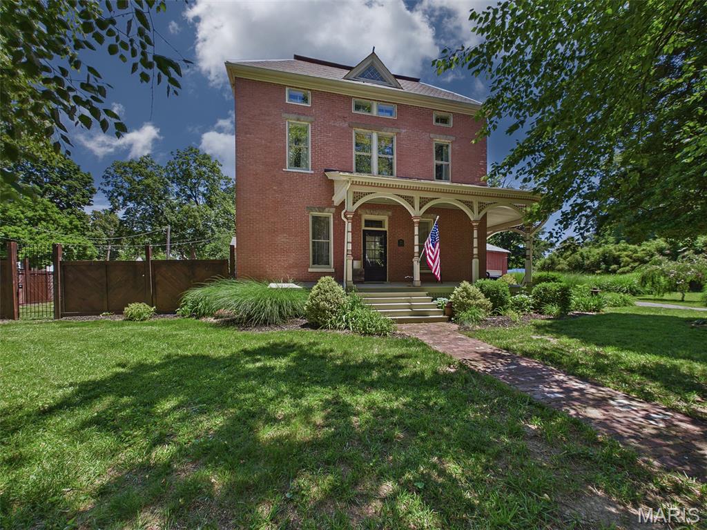 Photo of 1715 Liberty Street Alton IL 62002