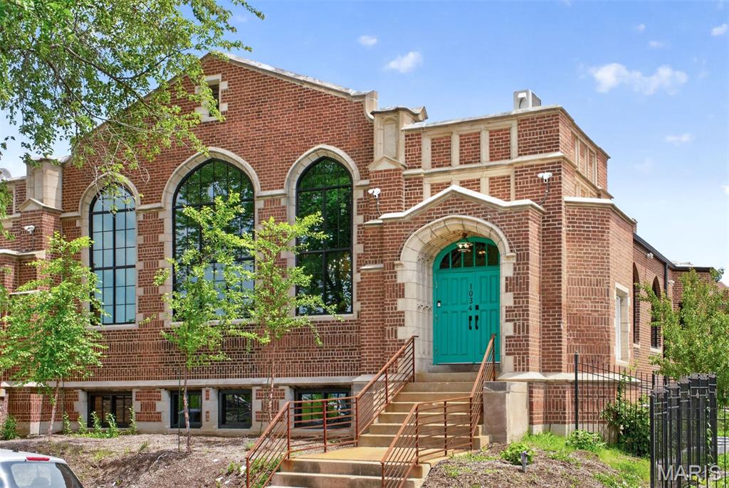 Photo of 1034 S Kingshighway Boulevard St Louis MO 63110