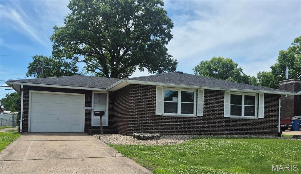 Photo of 3209 Newell Drive Granite City IL 62040