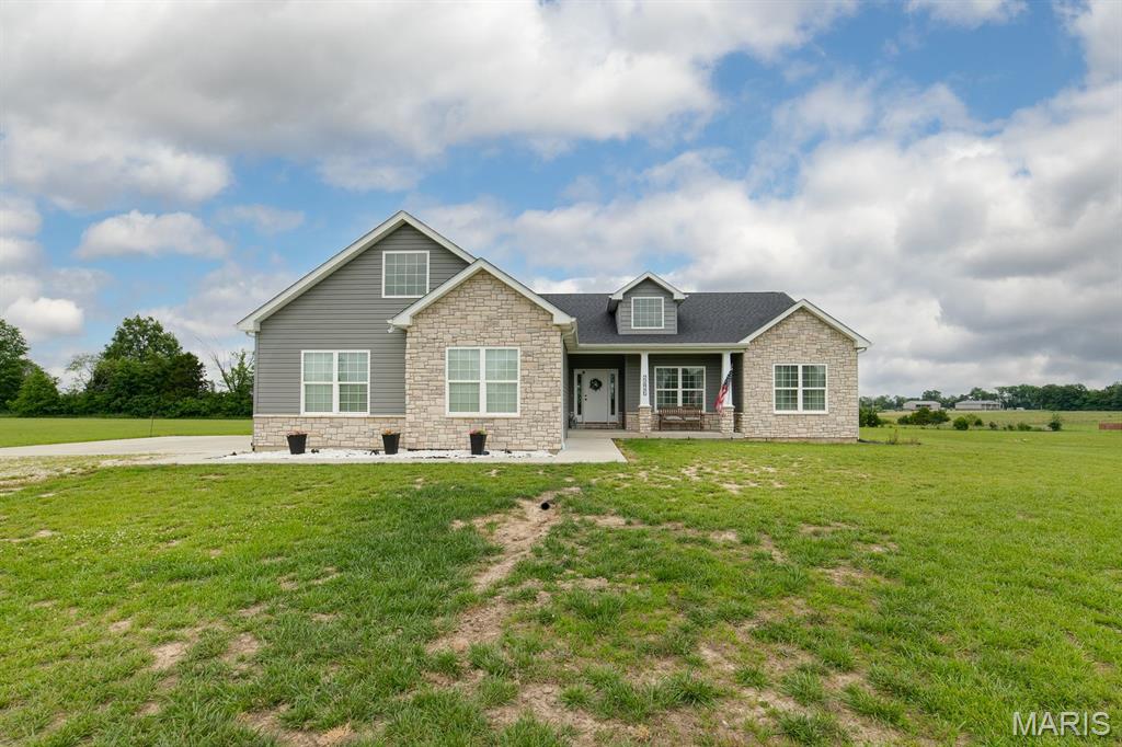 Photo of 22845 Jewell Lynn Court #13 Warrenton MO 63383
