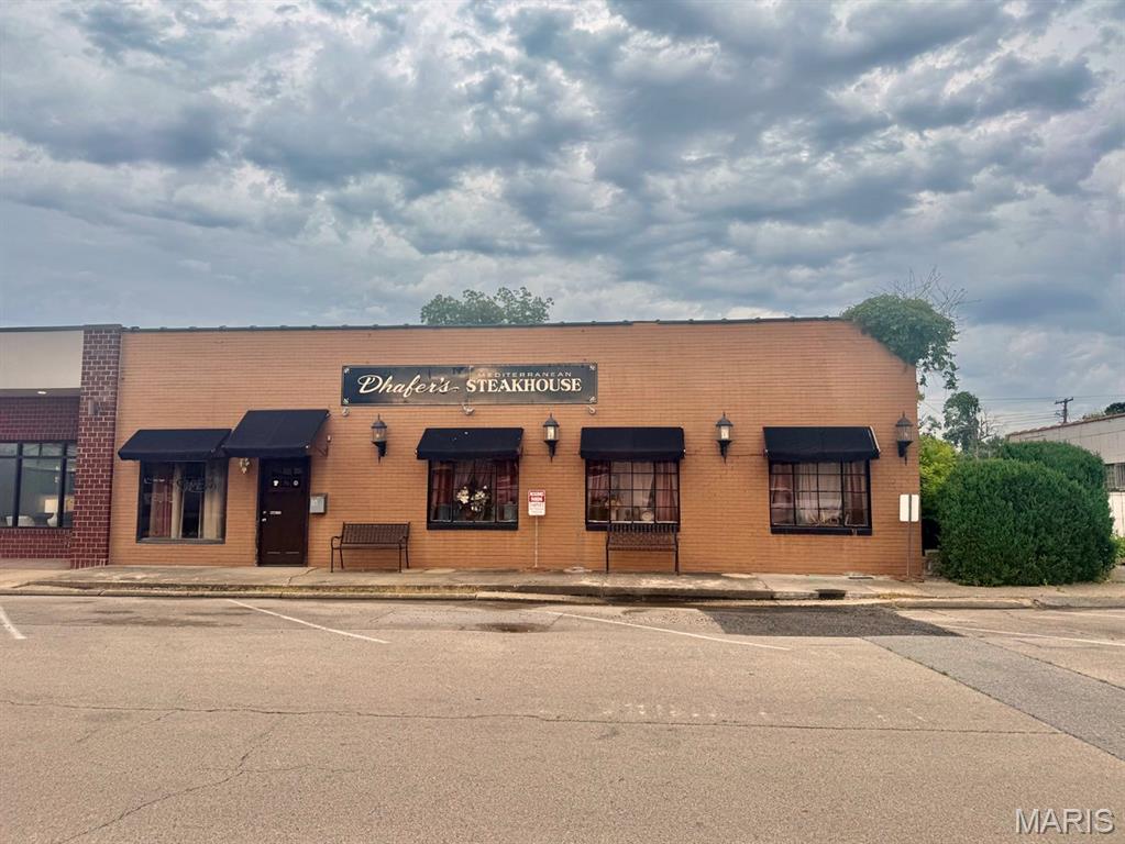 Photo of 117 S Locust Street Dexter MO 63841