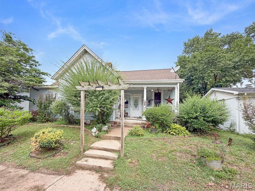 Photo of 1115 S Carolina Street Louisiana MO 63353