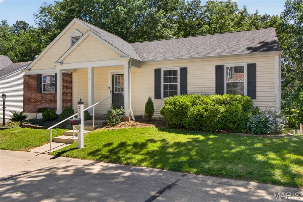 Photo of 229 Coachman Way O'Fallon MO 63368
