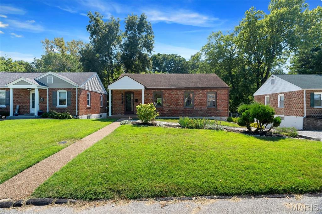 Photo of 7100 Holly Hills Avenue St Louis MO 63123