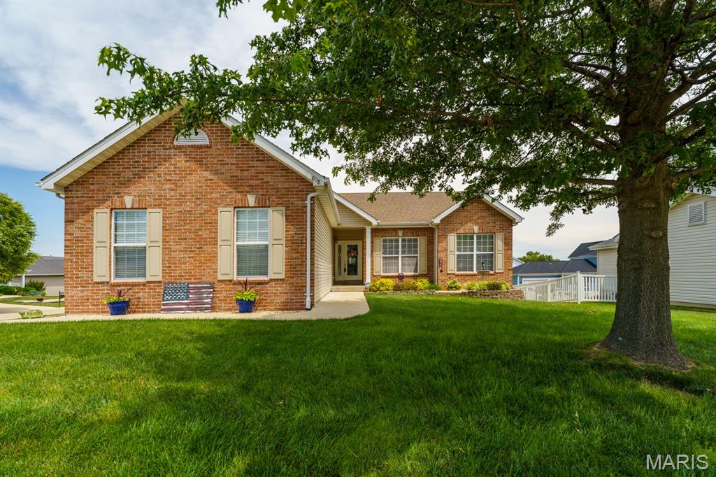 Photo of 808 Blazing Star Drive Waterloo IL 62298
