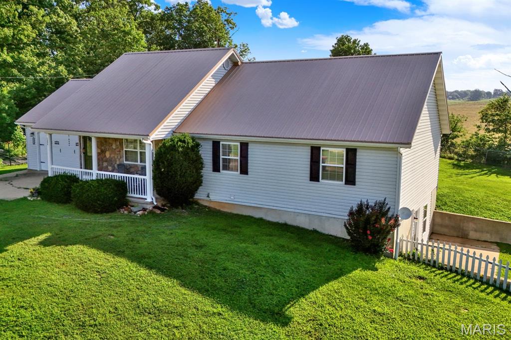 Photo of 13996 Sherwood Lane Plato MO 65552