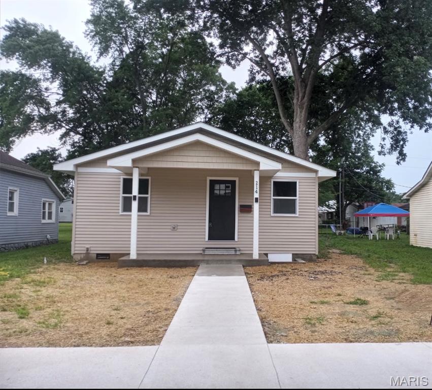 Photo of 214 Cook Avenue Chaffee MO 63740