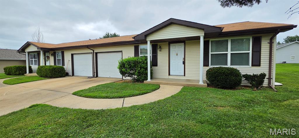 Photo of 35 A&B Fox Meadow Lane Glen Carbon IL 62034
