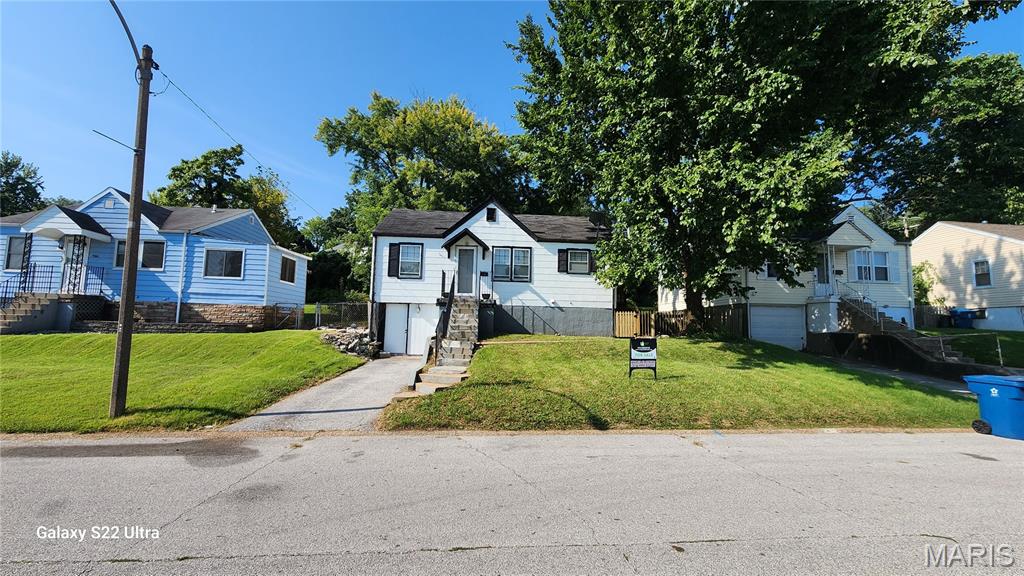 Photo of 7164 Manette Drive Flordell Hills MO 63136