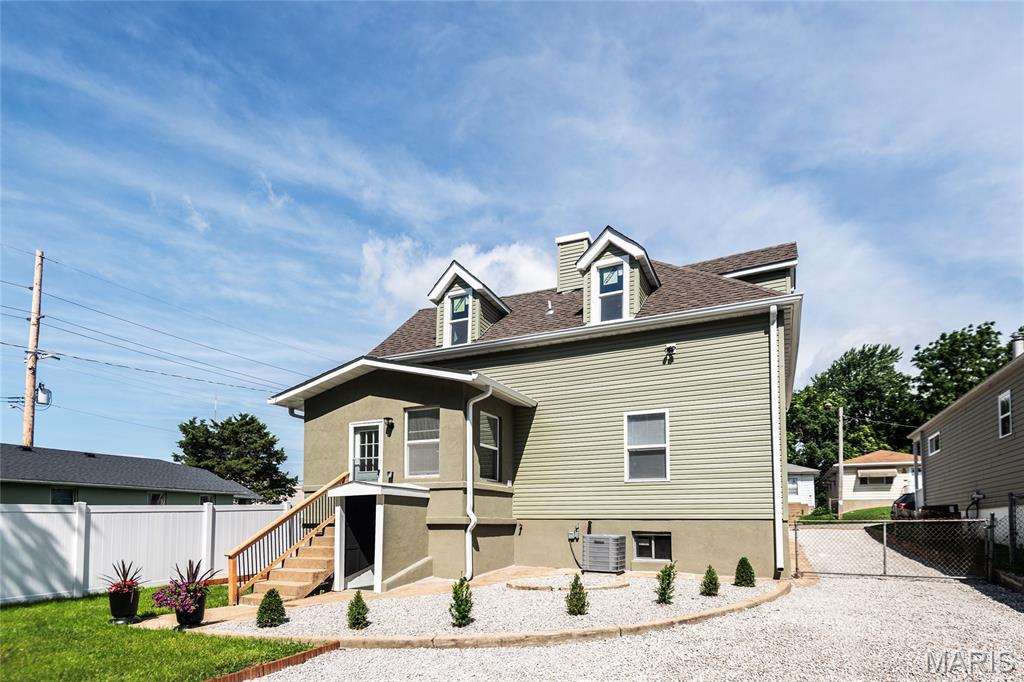 Photo of 956 Erskine Avenue St Louis MO 63125