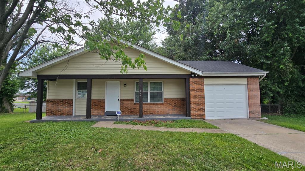 Photo of 11289 Aspen Woods Drive St Louis MO 63138