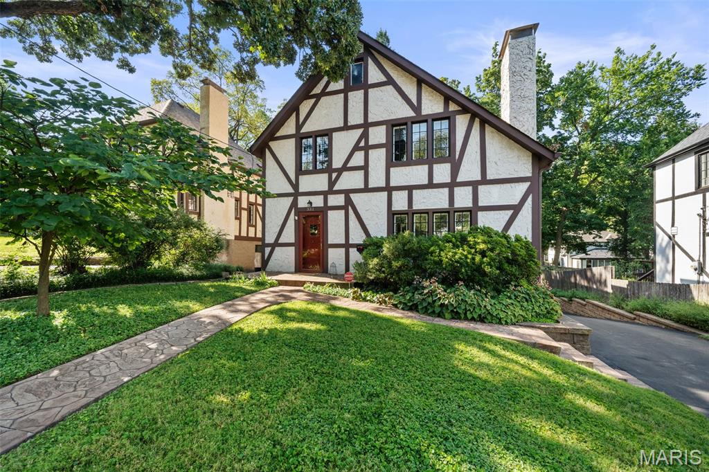 Photo of 332 Newport Avenue Webster Groves MO 63119
