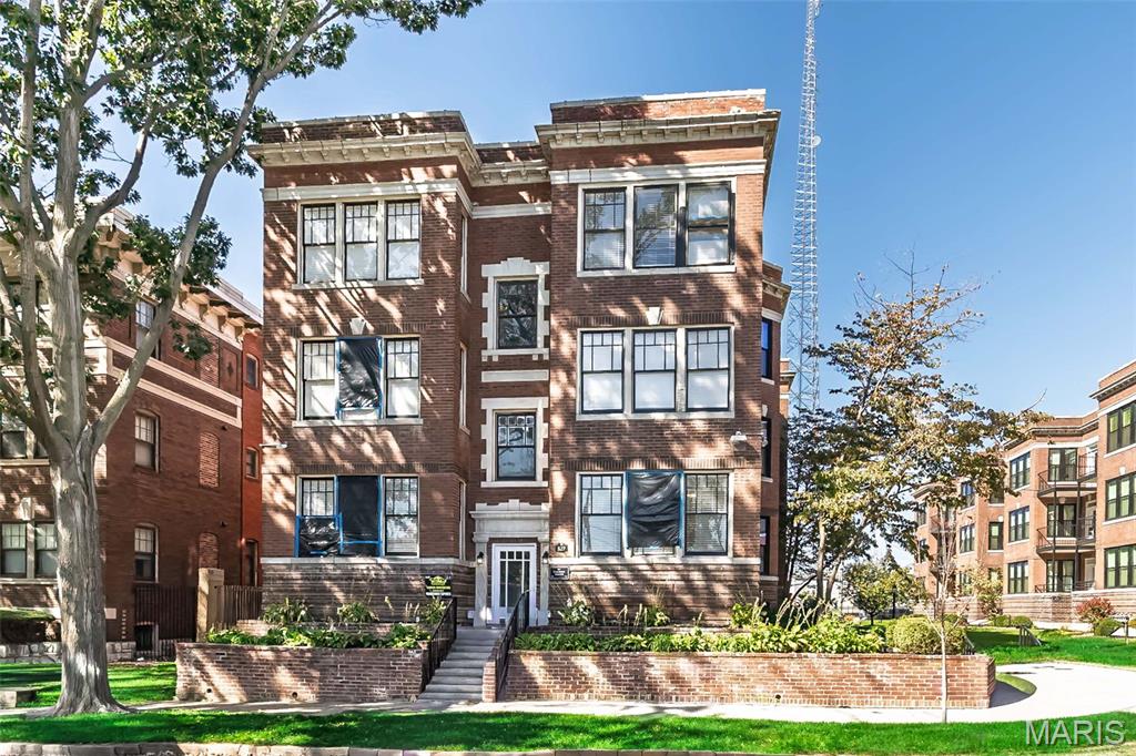 Photo of 527 Clara Avenue #1A St Louis MO 63112