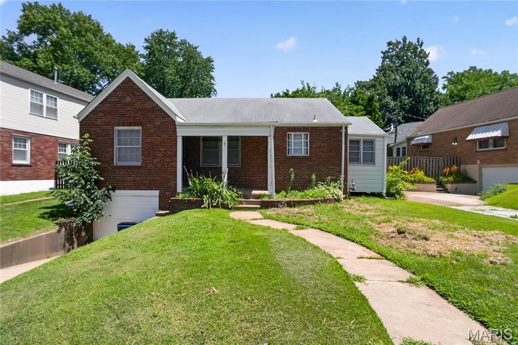 Photo of 9013 Pallardy Lane Overland MO 63114