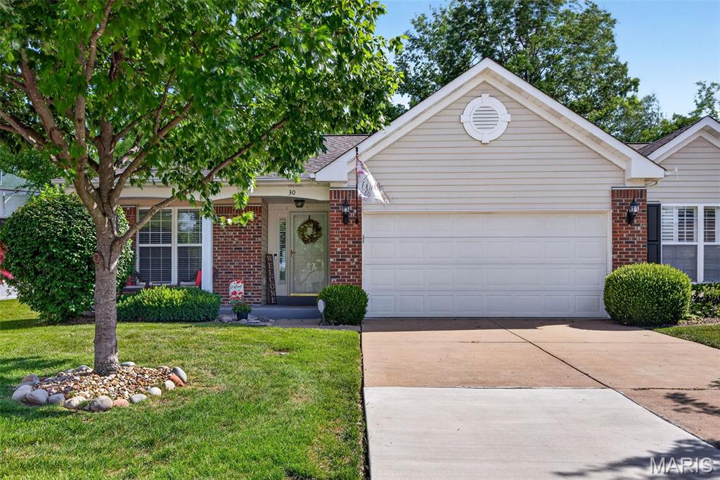 Photo of 30 Hunting Manor Drive St Charles MO 63303