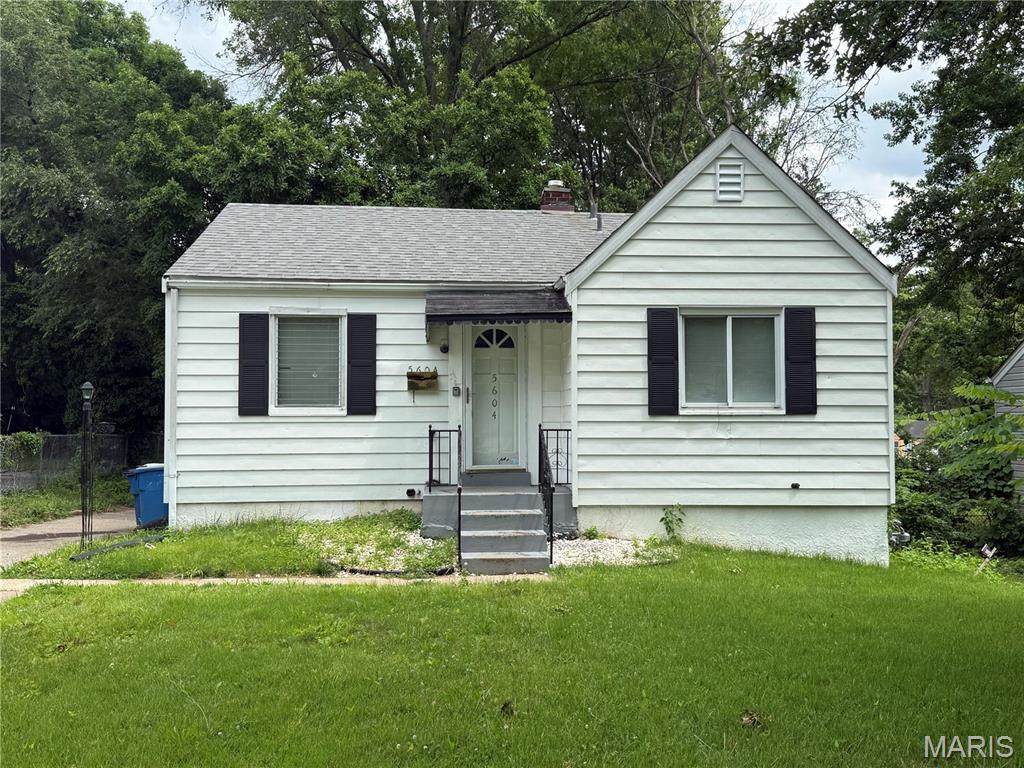 Photo of 5604 Sunbury Avenue Country Club Hills MO 63136