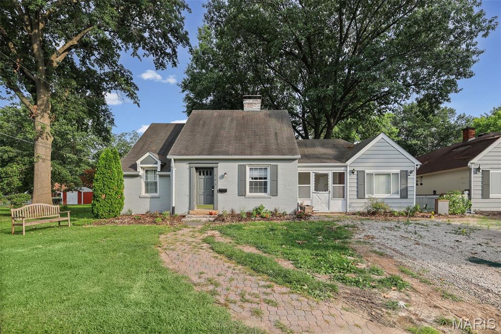Photo of 308 Carlyle Avenue Belleville IL 62221