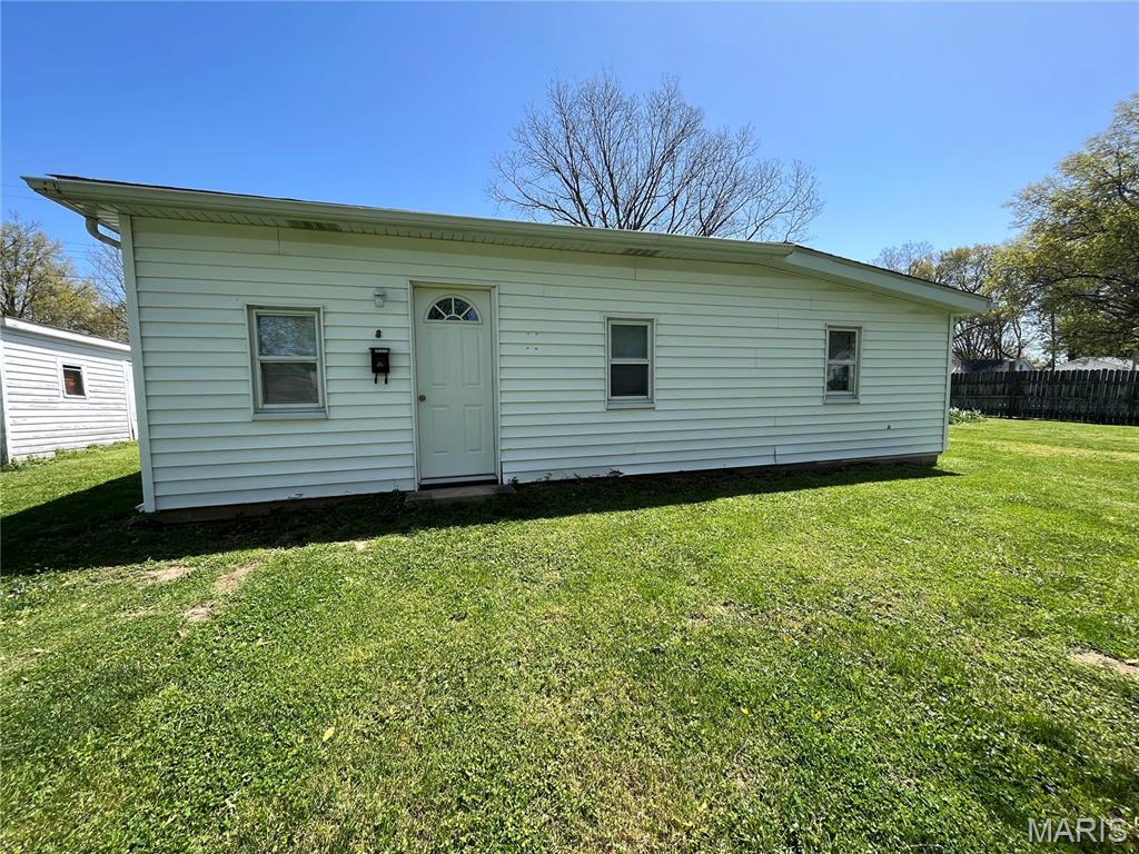Photo of 8 N Edison Street Freeburg IL 62243