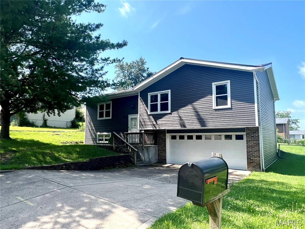 Photo of 1310 Hillview Drive Rolla MO 65401
