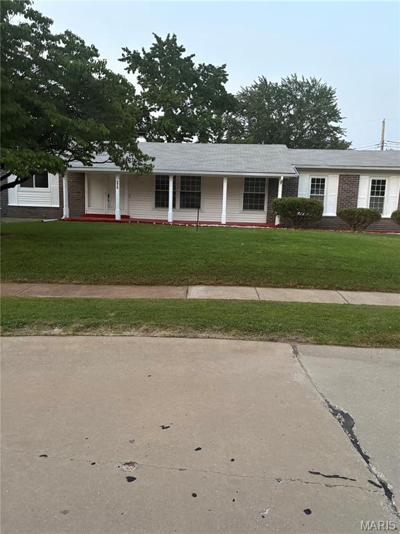 Photo of 2910 Wellington Drive Florissant MO 63033
