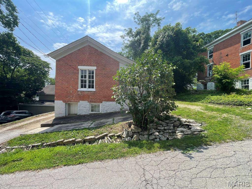 Photo of 206 Howard Street Clarksville MO 63336