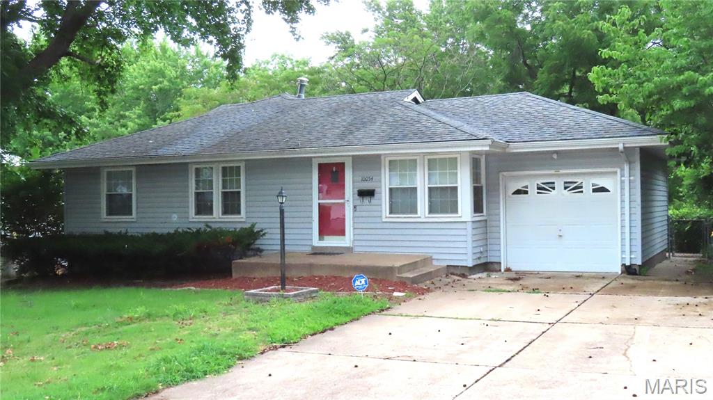 Photo of 10054 Hedge Drive Bellefontaine Nghbrs MO 63137