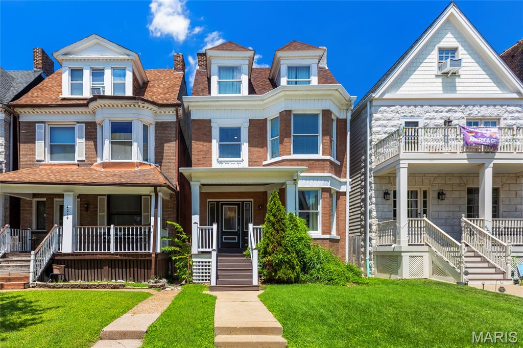 Photo of 4215 Maryland Avenue St Louis MO 63108