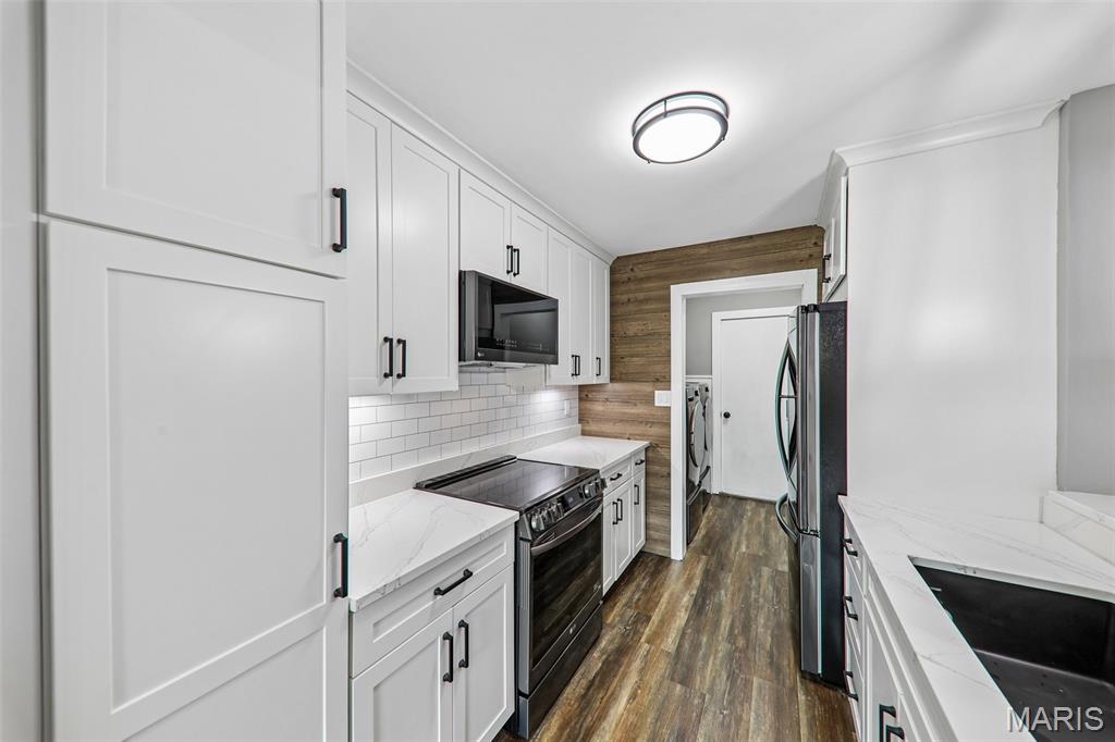 Photo of 16180 Lea Oak Court Chesterfield MO 63017