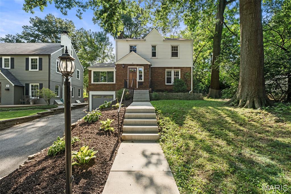 Photo of 26 Hardith Hill Court Rock Hill MO 63119
