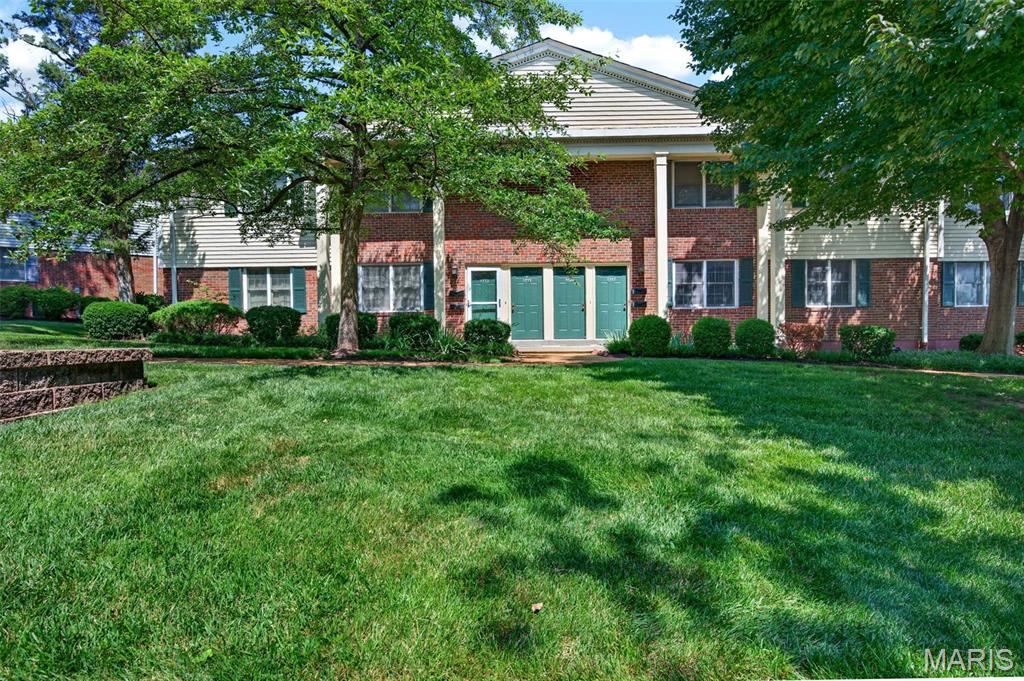 Photo of 1767 High School Drive Brentwood MO 63144