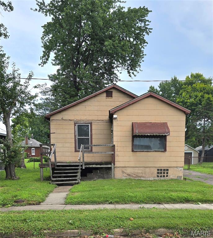 Photo of 2327 E 25th Street Granite City IL 62040