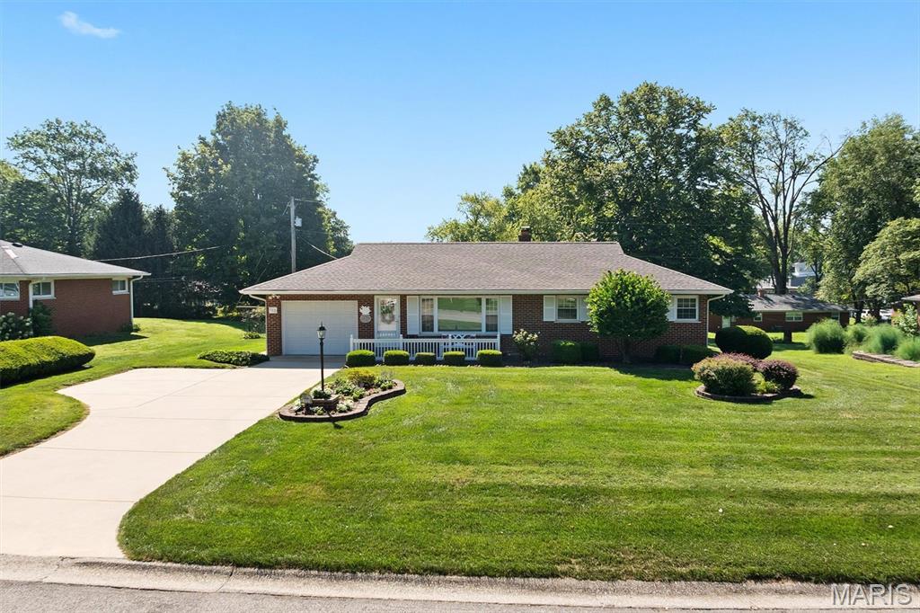 Photo of 112 Crest Haven Drive Belleville IL 62221
