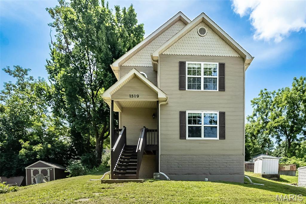 Photo of 1319 N 4th Street St Charles MO 63301