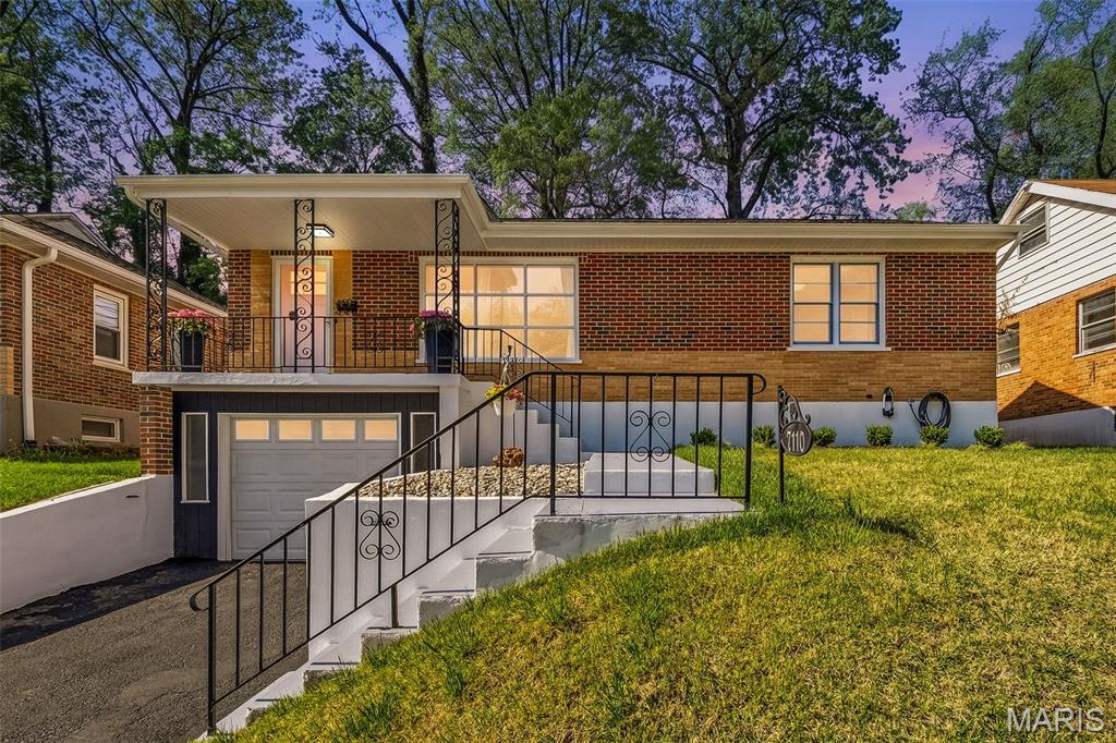 Photo of 7110 Groveland Drive St Louis MO 63121