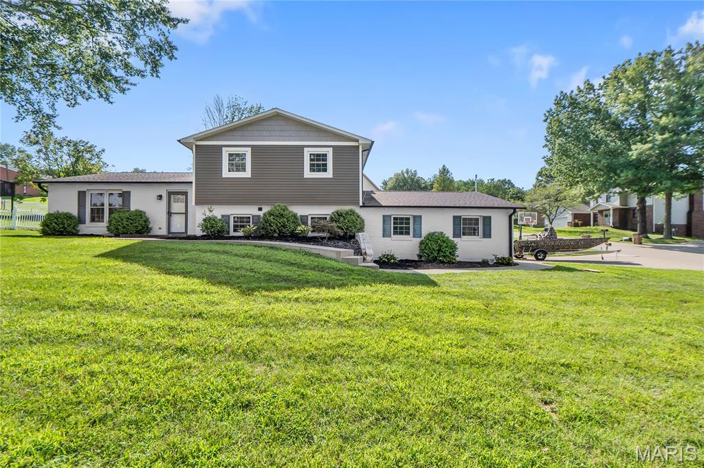 Photo of 1305 Ashland Hills Drive Cape Girardeau MO 63701