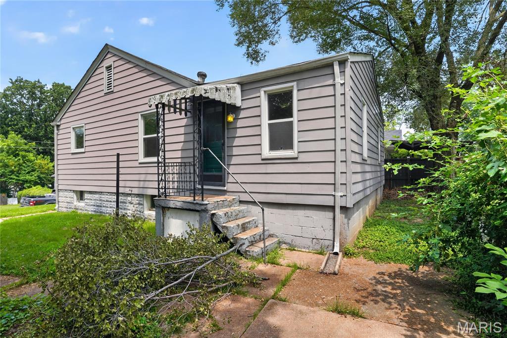 Photo of 2142 Penfield Avenue Vinita Park MO 63114