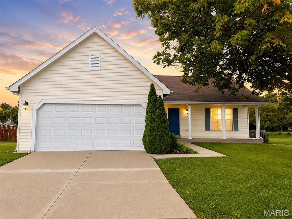 Photo of 16455 Hampden Place Florissant MO 63034